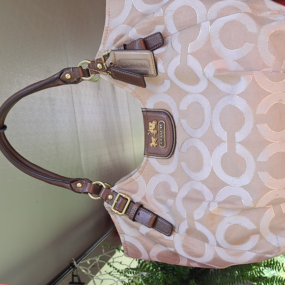 COACH CARRIAGE COLLECTION Cream Satin SIGNATURE SHOULDER EC - Picture 5 of 14